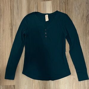 Women's Green Long Sleeve Top